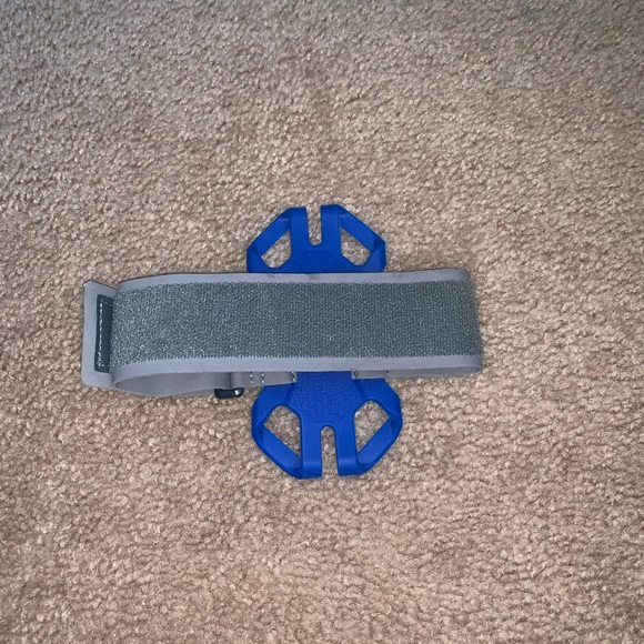 iPhone 7/8 holder - Picture 2 of 4